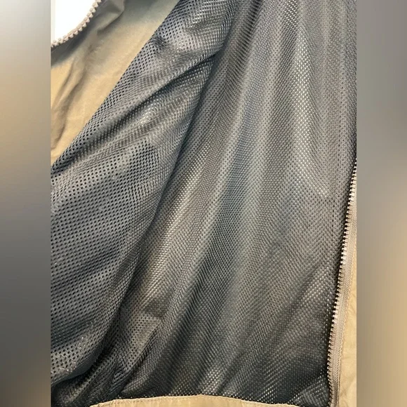 Guess Olive Green Lightweight Jacket with Relaxed Fit - Picture 6 of 15